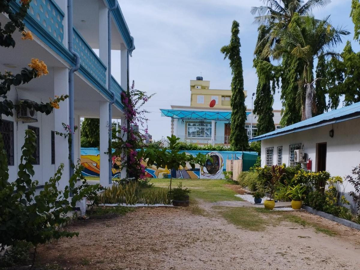 Cefa Hostel Dar es Salaam Exterior photo